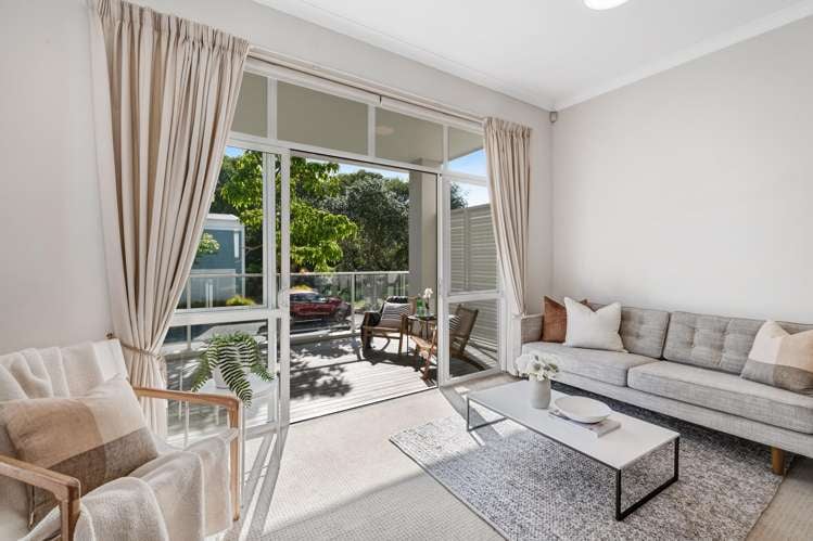 2 Parkside Drive Orewa_10