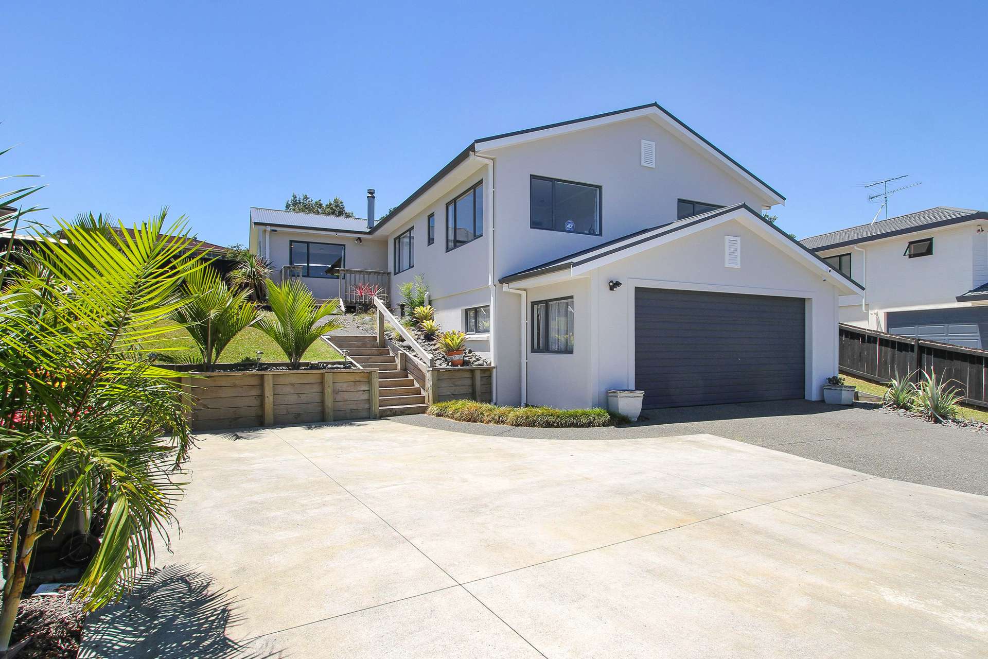 17 Donald Street Stanmore Bay_0