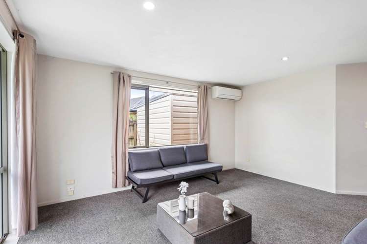 15 Aitkenhead Court Parakai_9