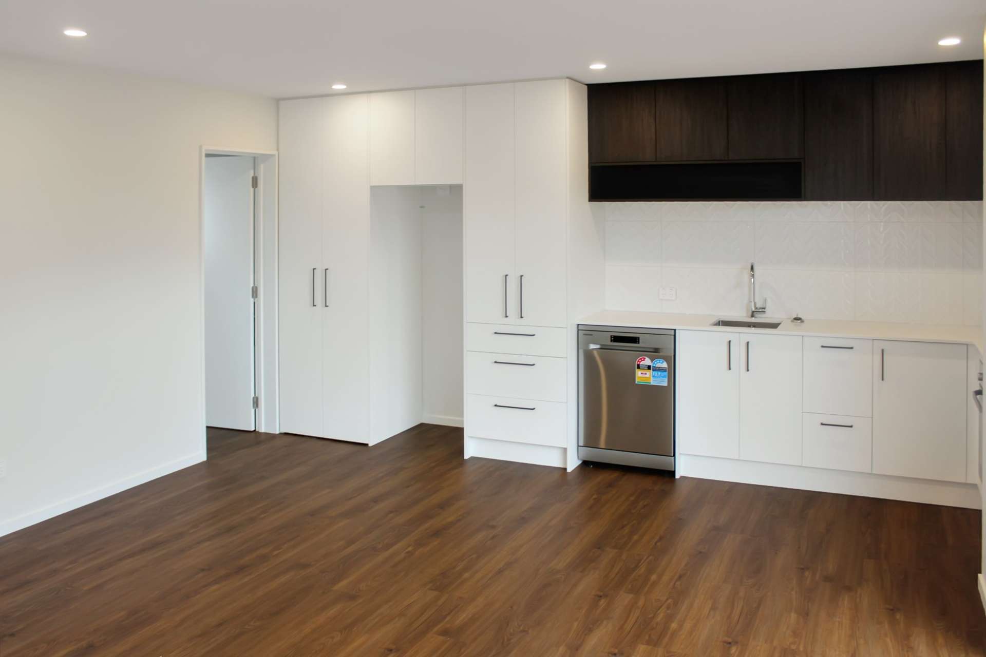 4/107 Mackworth Street 1582_0