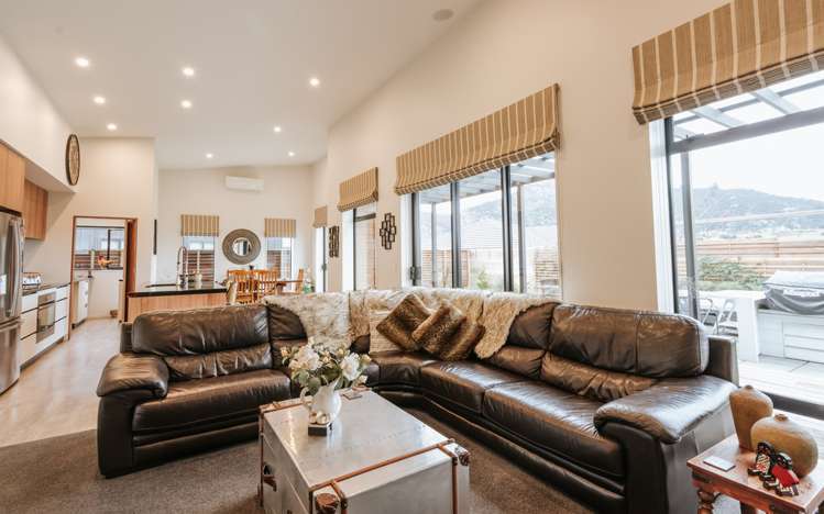 31 Finch Street Albert Town_8