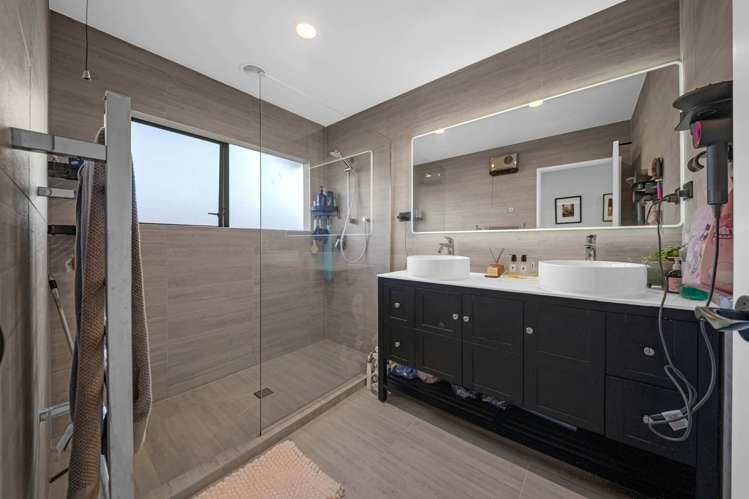 1 Antrim Grove Bayview_25