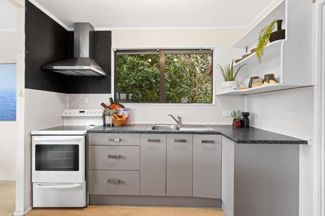 8 Tikorangi Place Morningside_4