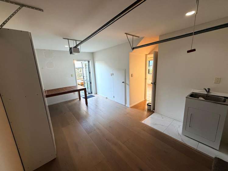 8/36 West Coast Road Glen Eden_7