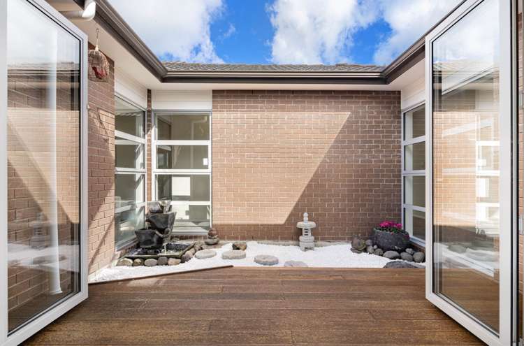 14 Ruth Craig Place Stanmore Bay_12