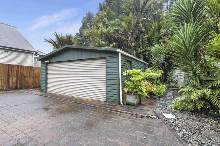 174 Woodlands Park Road Titirangi_5