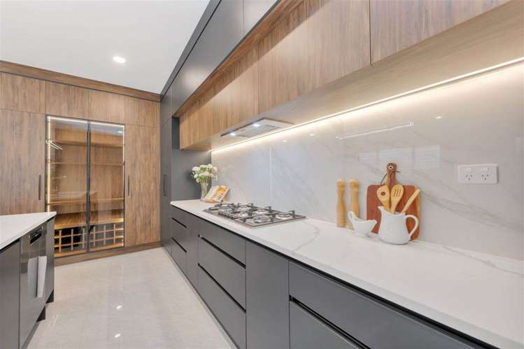 11 Tullymore Drive Flat Bush_17