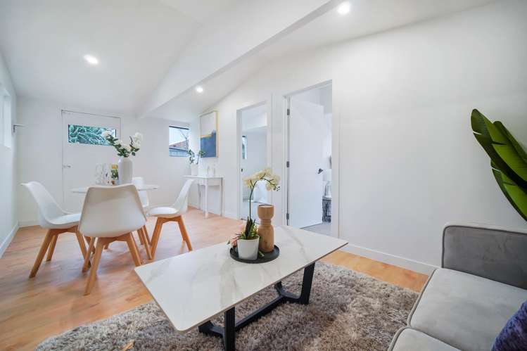 22 Adel Place Weymouth_16