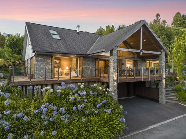 Enchanting Family Home, Exclusive Neighbourhood
