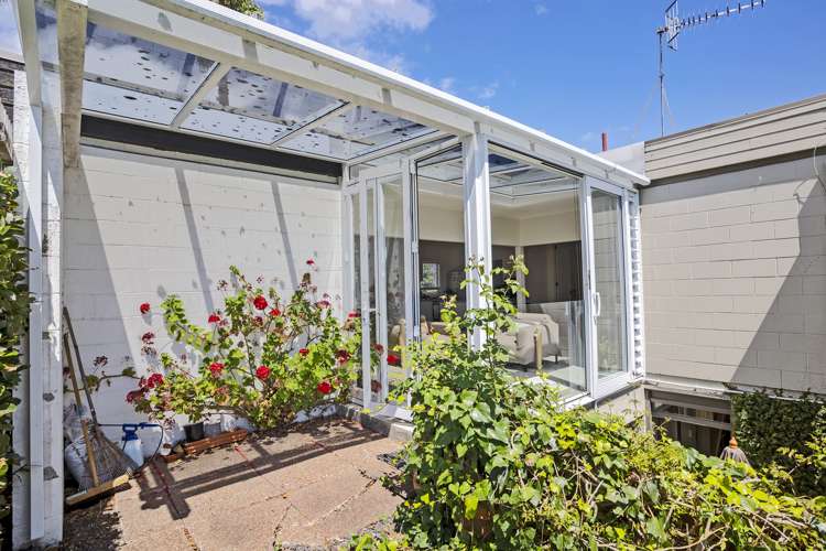 2/15 Bridgewater Road Parnell_13