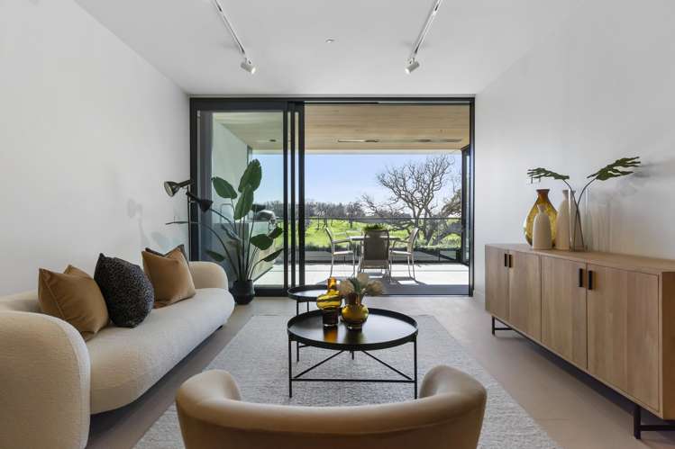 204/81 Carlton Gore Road_5
