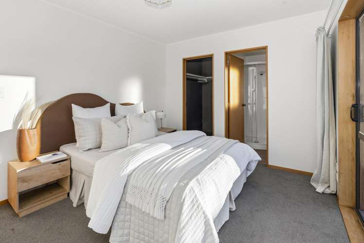 27 Newfield Drive Fairview Downs_9