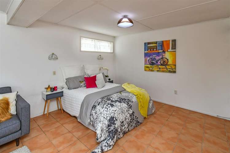 3 Dennis Avenue Hillpark_15