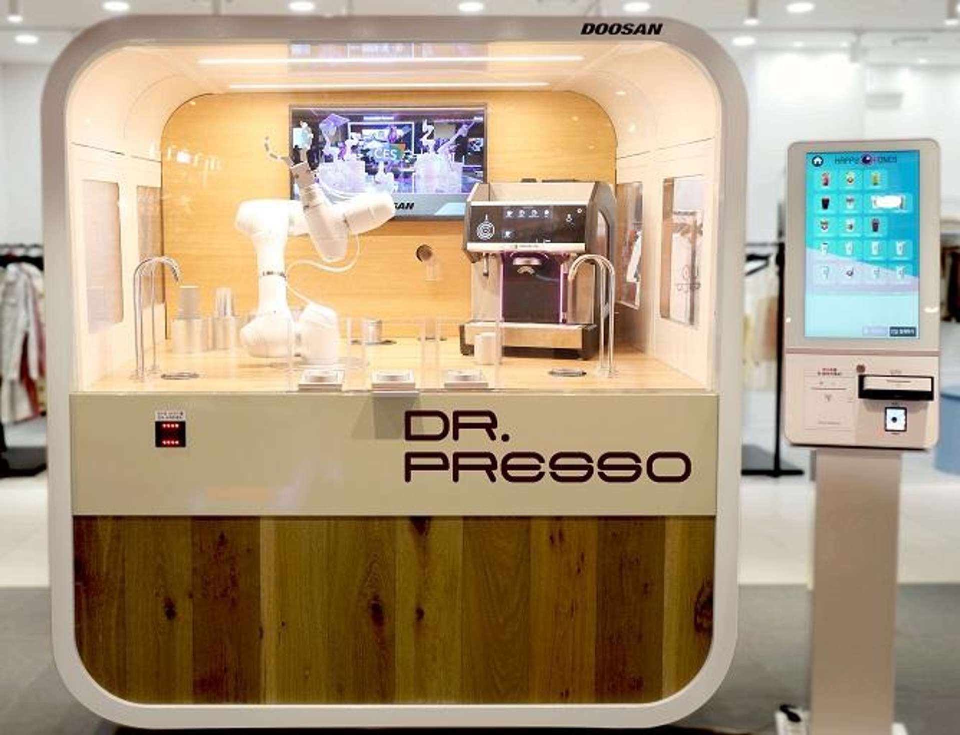 Social Media Sensation Robot Café Business_0