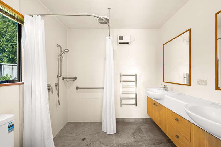 32 Caversham Drive Rototuna_10