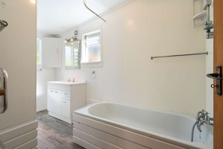 18 Ellesmere Street Ravensbourne_8