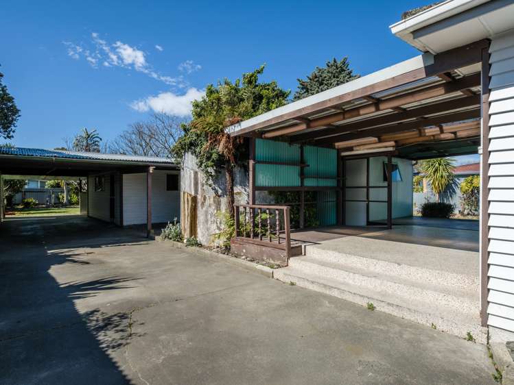 42 Lytton Road Riverdale_20