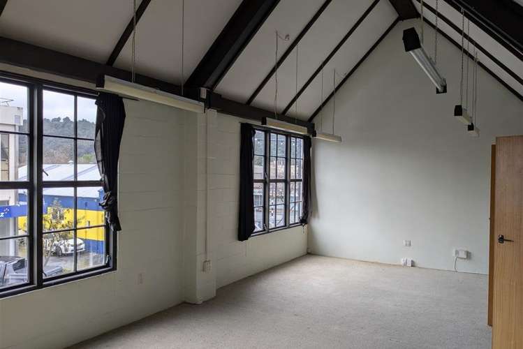 4 Princes  Street/cnr Main Street._0