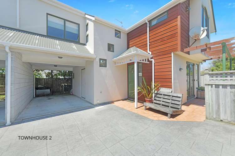 227 The Parade Island Bay_13