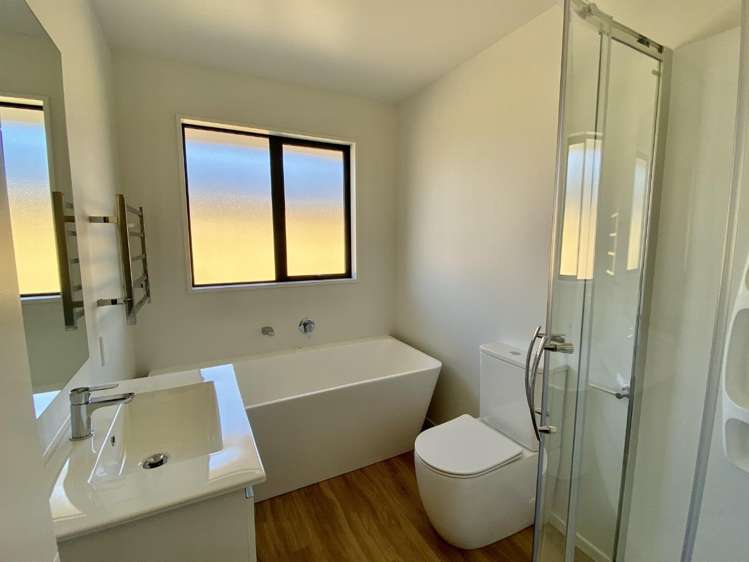 179 Faringdon Boulevard 11103_5