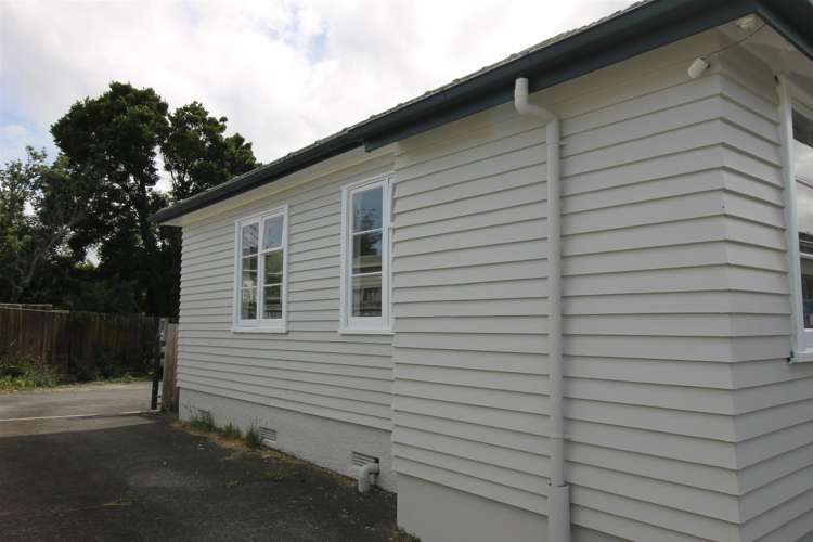 24 Memorial Avenue Mount Roskill_15