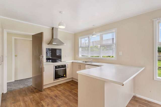 26 Ray Small Drive Papakura_2