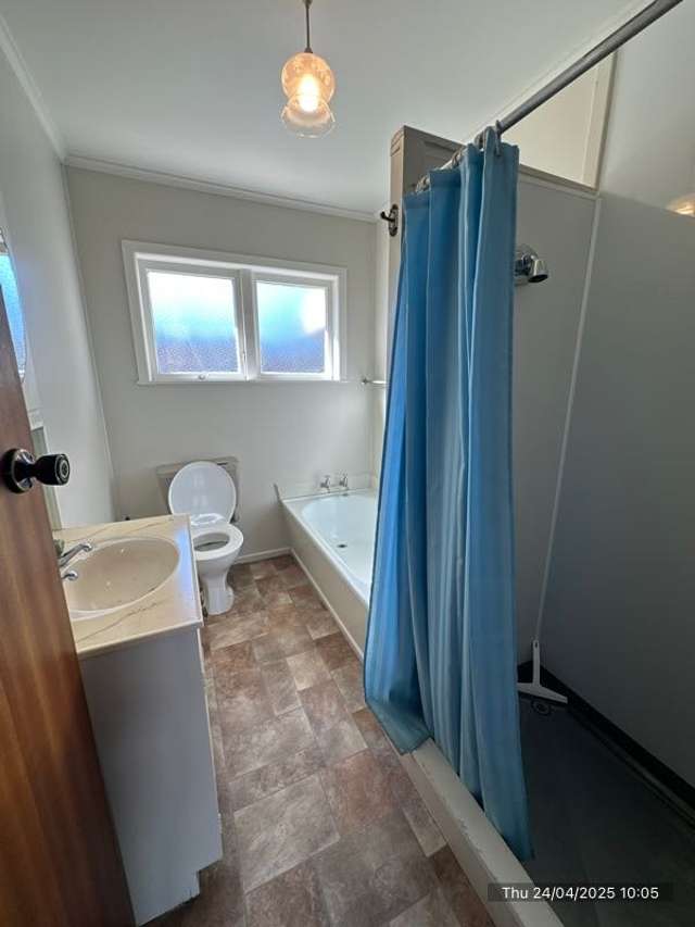 2/14 Oaklands Road 1728_2