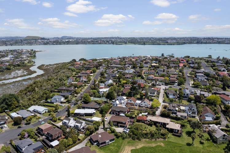 1/24 Curacao Place Half Moon Bay_23