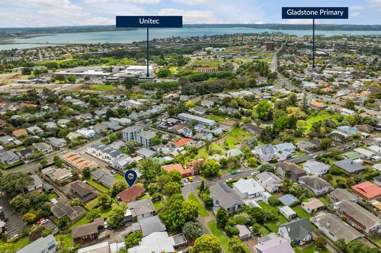 23 and/or 23A Benfield Avenue Mt Albert_13