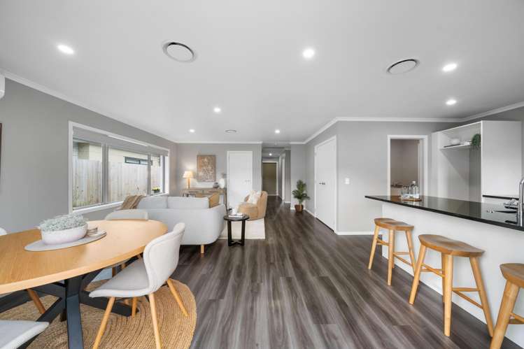 7 Ron Fawcett Way Wainuiomata_13