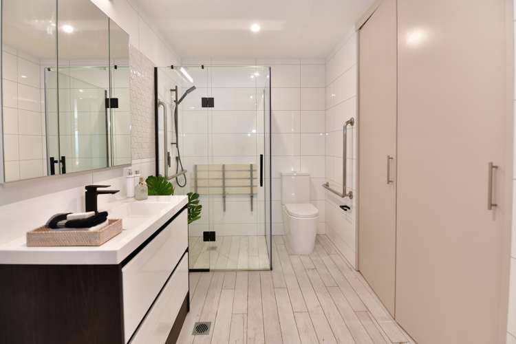 102/252 Centreway Road Orewa_11