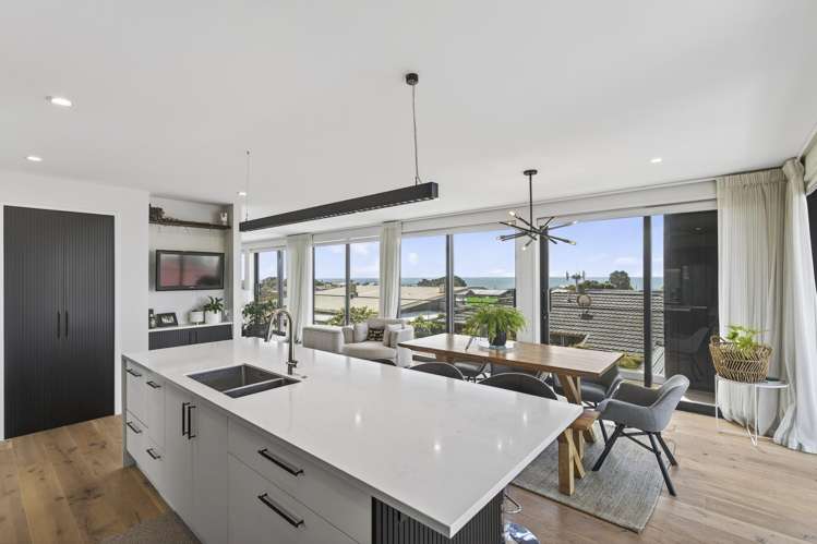 8 Kowhai Street Strandon_8