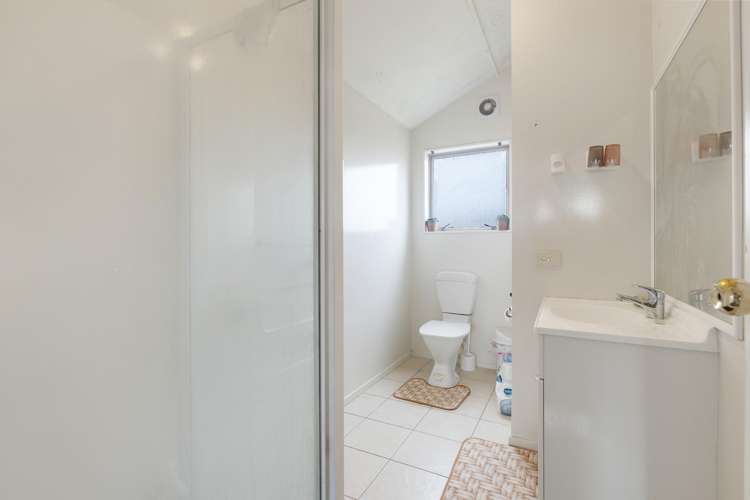 24 Abiru Crescent Favona_7