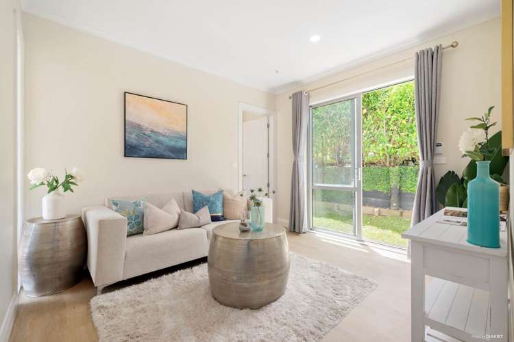 24 Boocock Crescent Orewa_10