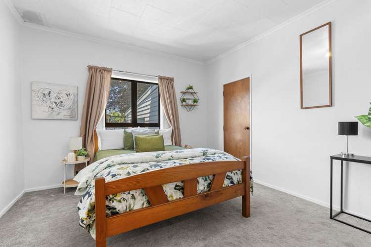 1 Silby Street Waitara_11