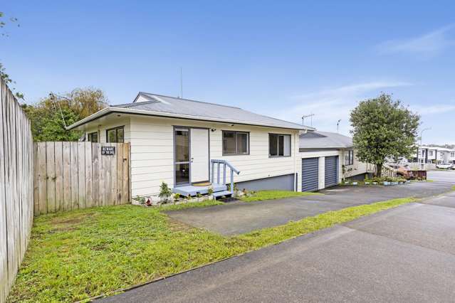 2/205 Mahia Road Wattle Downs_1