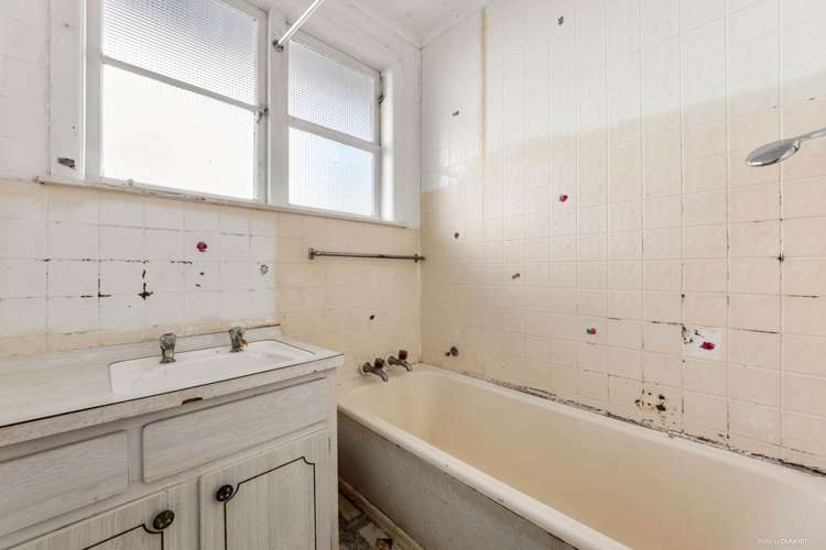 27 Astley Avenue New Lynn_10