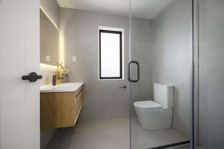 56 Ara Taha Crescent Orewa_11