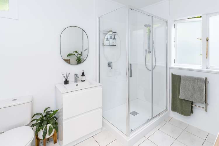 8 Altham Avenue Mount Eden_17