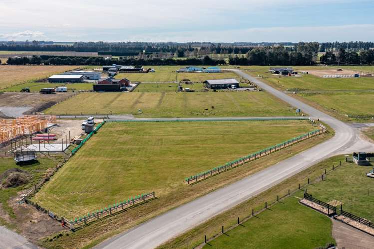 13 Meadowlands Green_4