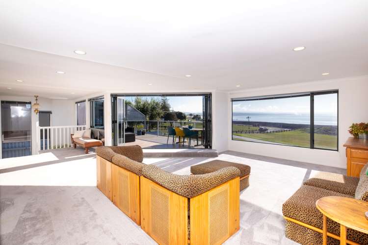 2 North Terrace Westshore_5