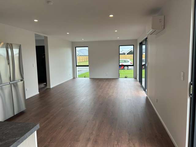 18 Lorenzos Lane Halswell_3