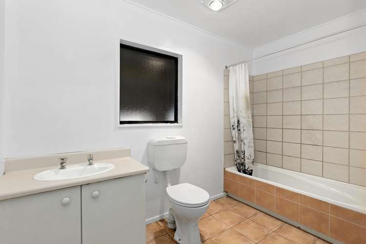 2/65 Wakefield Street Alicetown_10