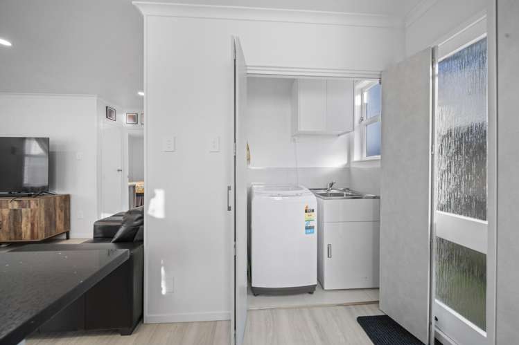 26c Christmas Road Manurewa_11