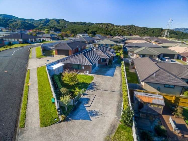 50 Percy Kinsman Crescent Riverstone Terraces_24