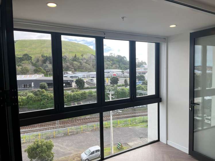 Jellicoe Road Panmure_4