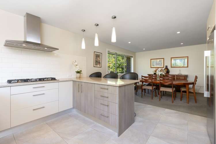 5 Fendalton Place Hatfields Beach_6