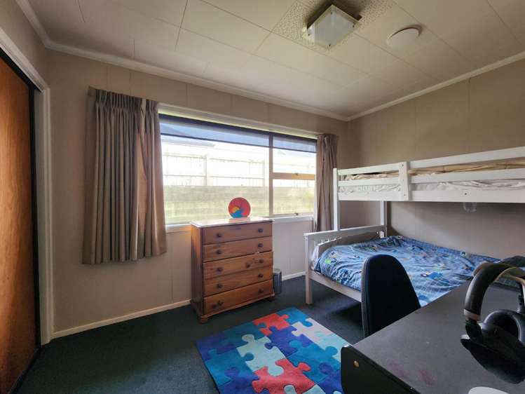 8b Julian Place Westown_14