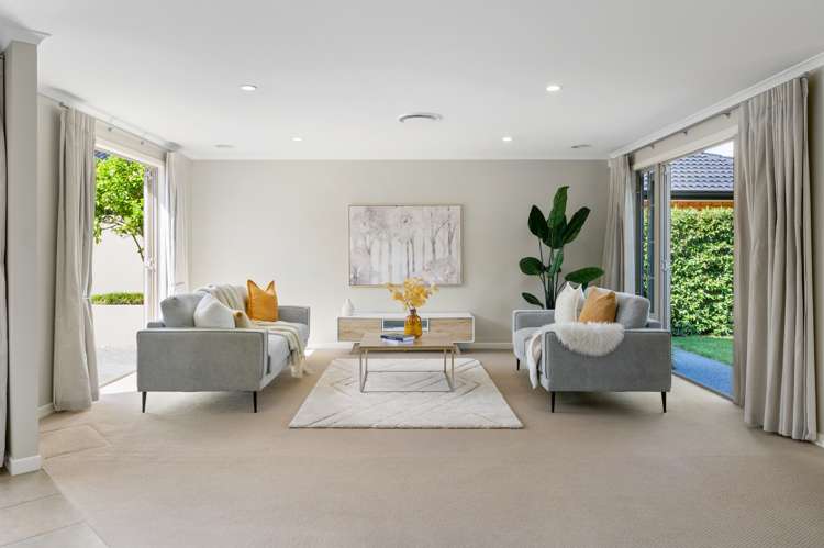 75 Huntington Drive Huntington_11