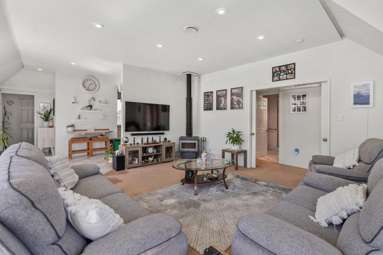 2/725 Main North Road_1